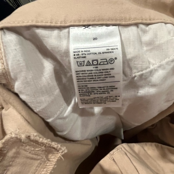 Size 20 Old Navy khaki pants - Picture 3 of 3